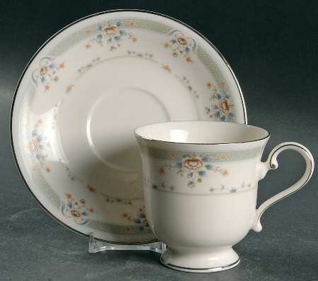 Essex House Footed Cup & Saucer Set