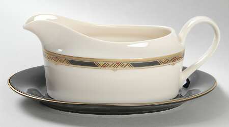 Essex House Gravy Boat & Underplate/Relish