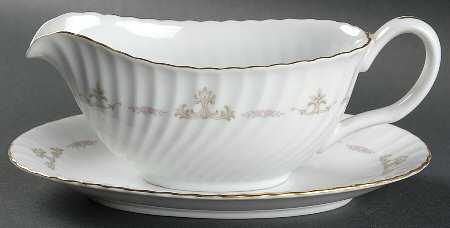 Espen Gravy Boat & Underplate