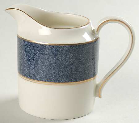 Esquire Lapis Creamer