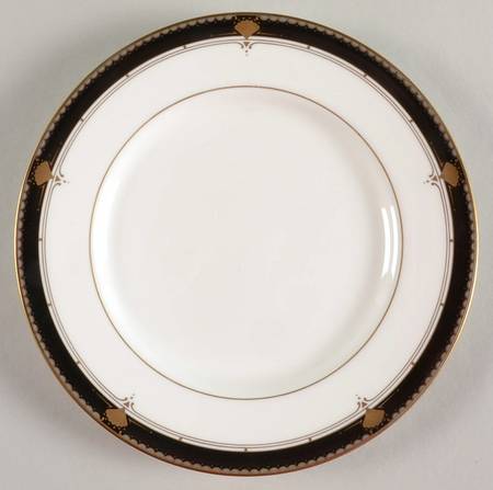 Fanfare Black Salad Plate