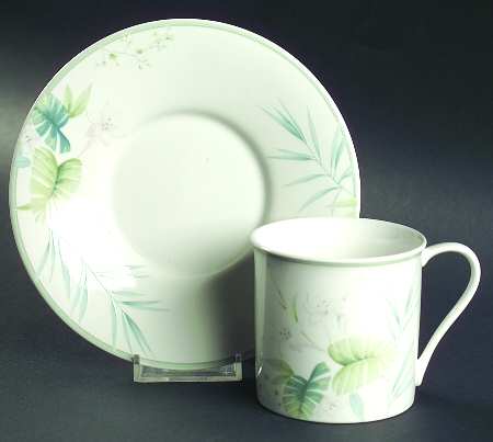Fernflower Flat Cup & Saucer Set