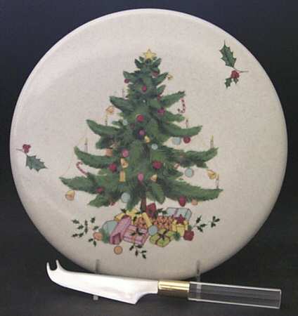 Festive Season 2 Piece Cheese Dish and Knife Set