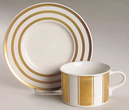 Fifth Avenue Flat Cup & Saucer Set