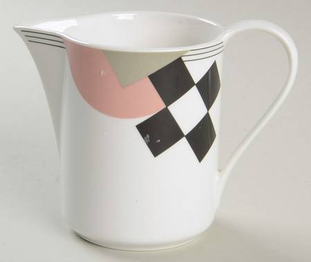 Finish Line Creamer