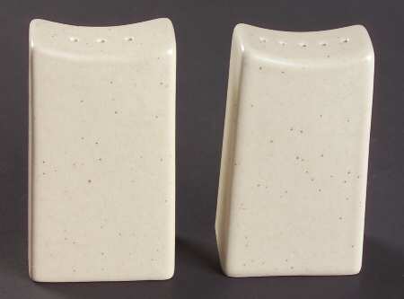 Flower Arrangement Salt & Pepper Set
