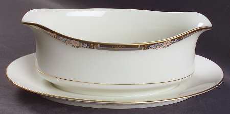Florisse Black Gravy Boat with Attached Underplate