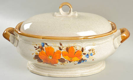 Flower Fest 2.5 Quart Oval Covered Casserole