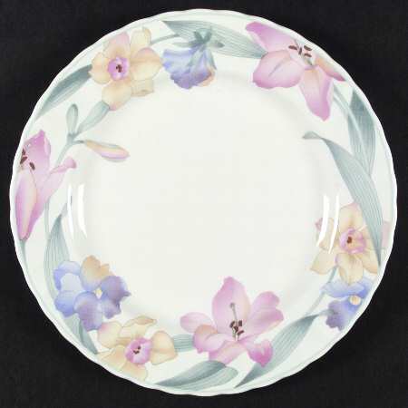 Floral Finesse Dinner Plate