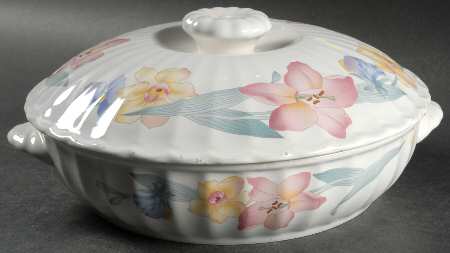 Floral Finesse Round Covered Vegetable
