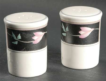 Flower Gallery Salt & Pepper Set
