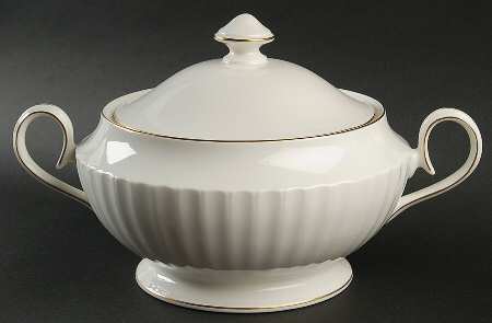Fluted Gold Round Covered Vegetable