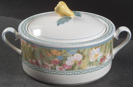 Floral Meadow 2 Qt Round Covered Casserole