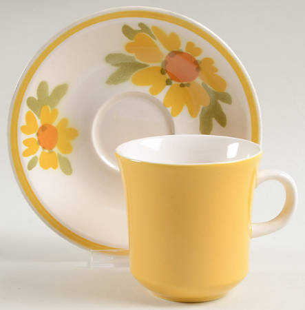 Flora Flat Cup & Saucer Set