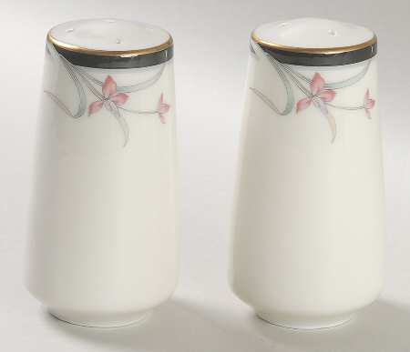 Floradora Salt & Pepper Set