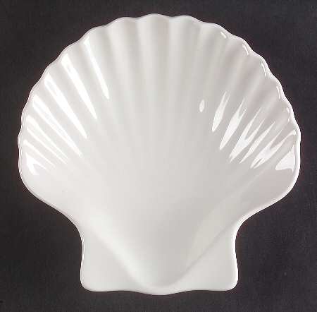 French Countryside Shell Shaped Dish