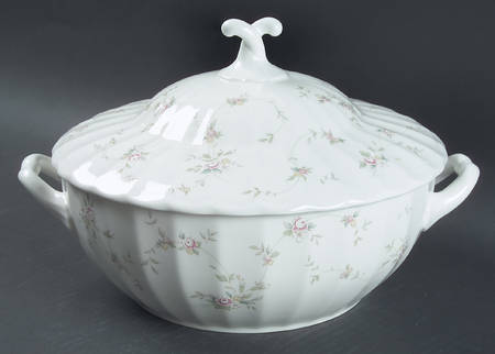 French Chintz 2 Qt Round Covered Casserole