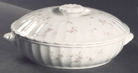 French Chintz 1.5 Qt Round Covered Casserole