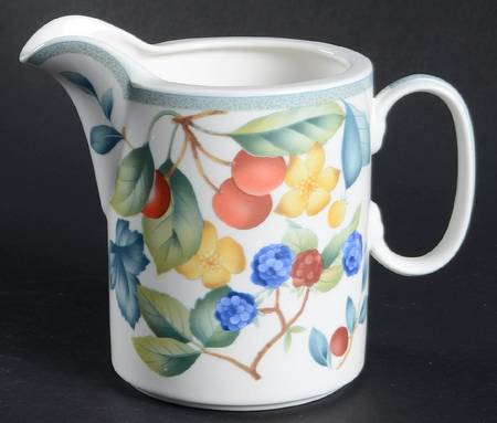 Fruit Grove Creamer