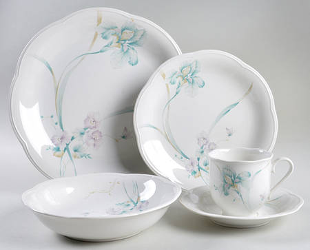 French Iris 5 Piece Place Setting