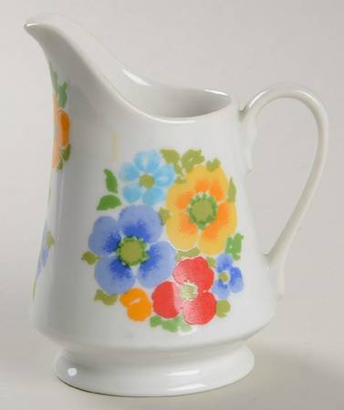 Frolic Creamer