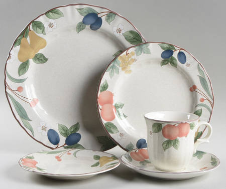 Fruit Panorama 40 Piece Estate Set