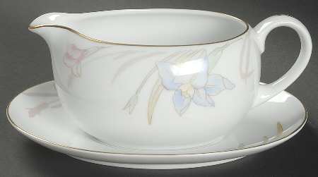 Gabriele Gravy Boat & Underplate by Mikasa