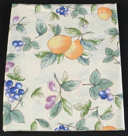 Garden Harvest 52" Square Tablecloth