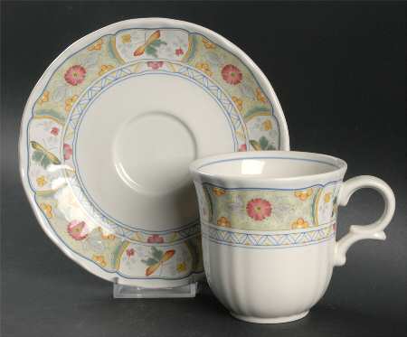 Garden Isle Flat Cup & Saucer Set
