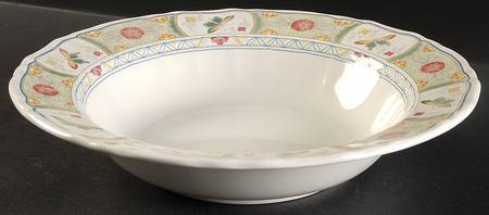 Garden Isle 10" Round Vegetable Bowl