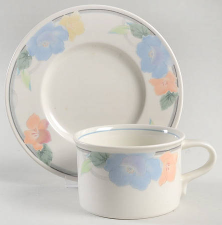 Garden Poetry Flat Cup & Saucer Set