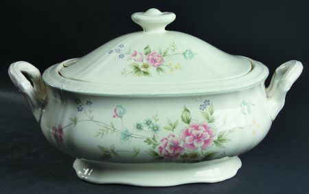 Gardena Tureen &  Lid by Mikasa