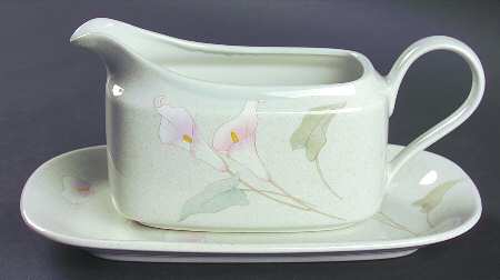 Gardenside Gravy Boat & Underplate (Relish/Butter)