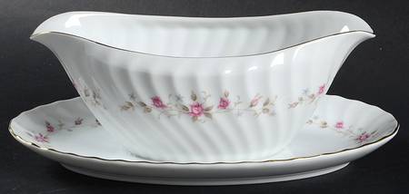 Garland Rose Gravy Boat with Attached Underplate
