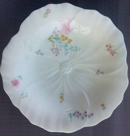 Gentle Breeze Round Compote (Height X Width)
