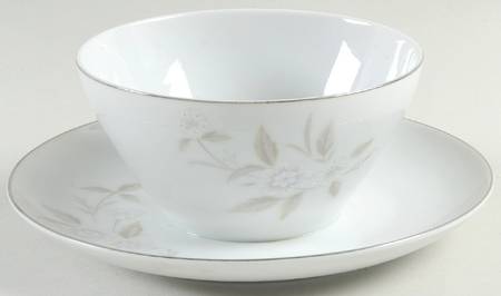 Georgina Gravy Boat with Attached Underplate