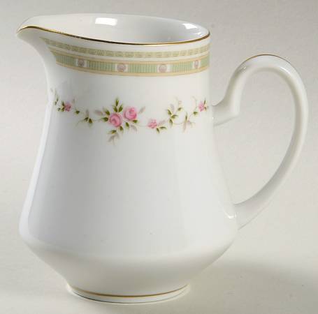 Gloria (5763, Fine China) Creamer