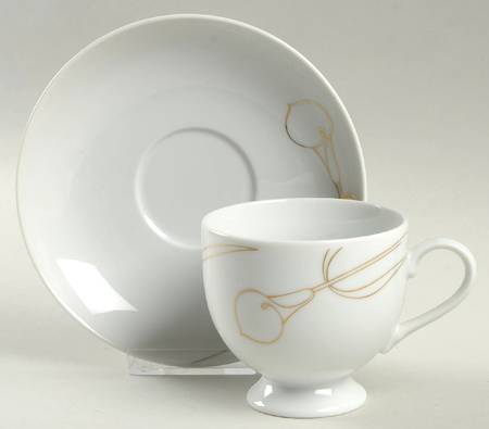 Gold Classic Footed Cup & Saucer Set