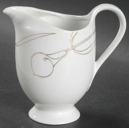 Gold Classic Creamer