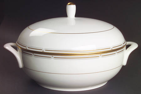 Gold Connection 2 Qt Round Covered Casserole
