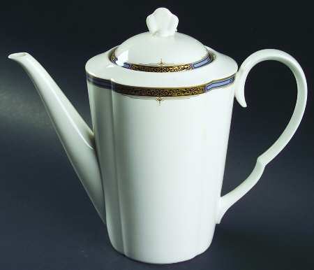 Golden Crest Coffee Pot & Lid
