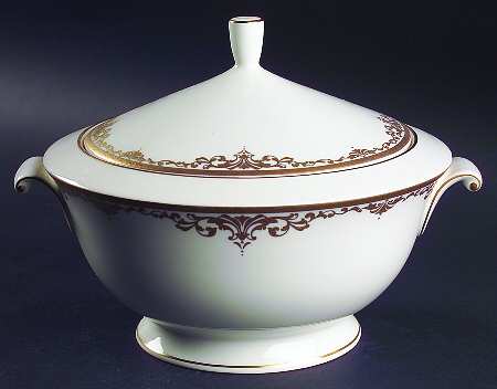 Golden Dynasty Round Covered Vegetable