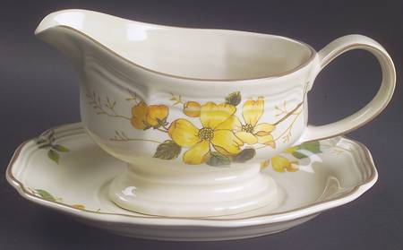 Goldwood Gravy Boat & Underplate