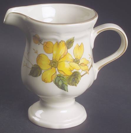 Goldwood Creamer