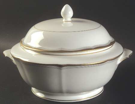 Gold Tiara 2 Qt Round Covered Casserole