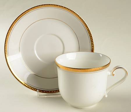 Flat Cup & Saucer Set