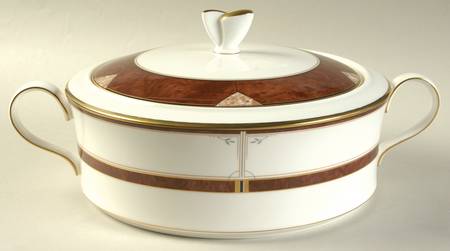 Grandaire Round Covered Vegetable