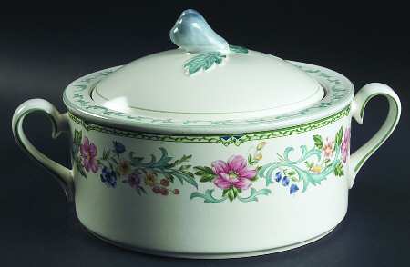 Grandmere 2 Qt Round Covered Casserole