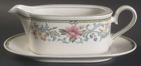 Grandmere Gravy Boat & Underplate
