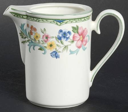 Grandmere Creamer